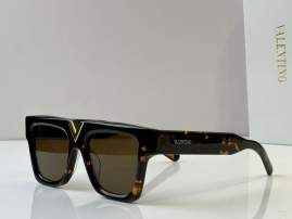 Picture of Valentino Sunglasses _SKUfw67175897fw